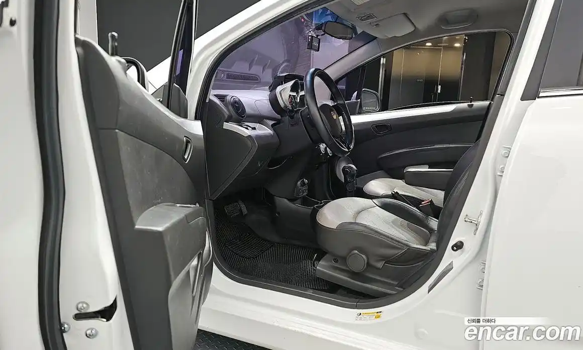 Chevrolet Spark 2014 1.0 Автомат в Москве № 36865, фото 10