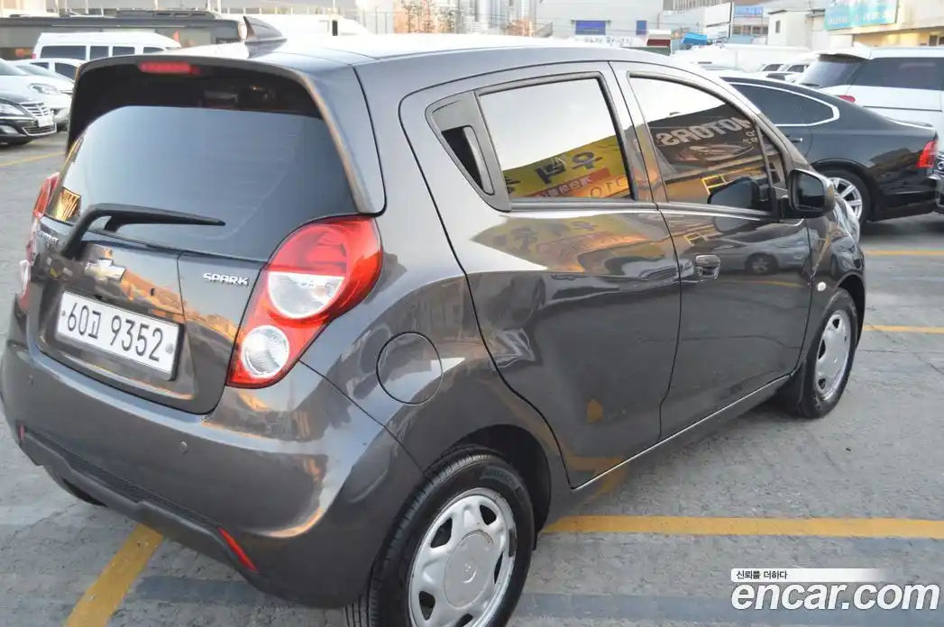 Chevrolet Spark 2014 1.0 Автомат в Москве № 37632, фото 7