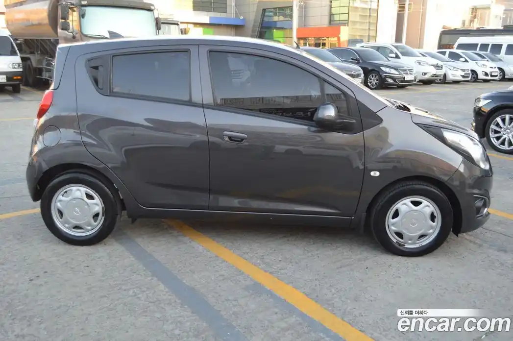Chevrolet Spark 2014 1.0 Автомат в Москве № 37632, фото 9