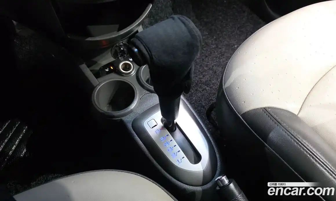 Chevrolet Spark 2012 1.0 Автомат в Москве № 37894, фото 3