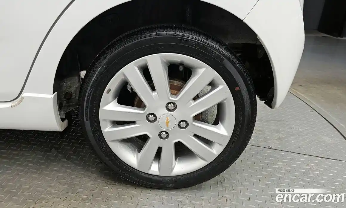 Chevrolet Spark 2013 1.0 Автомат в Москве № 39490, фото 16