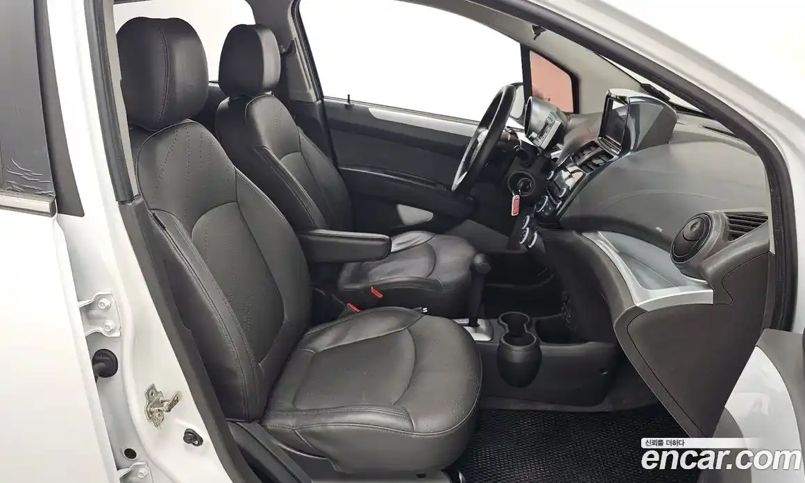 Chevrolet Spark 2013 1.0 Автомат в Москве № 39490, фото 5