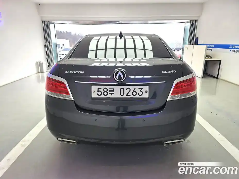 Chevrolet Alpheon 2015 2.4 Автомат в Москве № 397423, фото 6