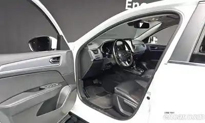 Renault XM3 2023 1.6 Автомат в Москве № 423431, миниатюра 10