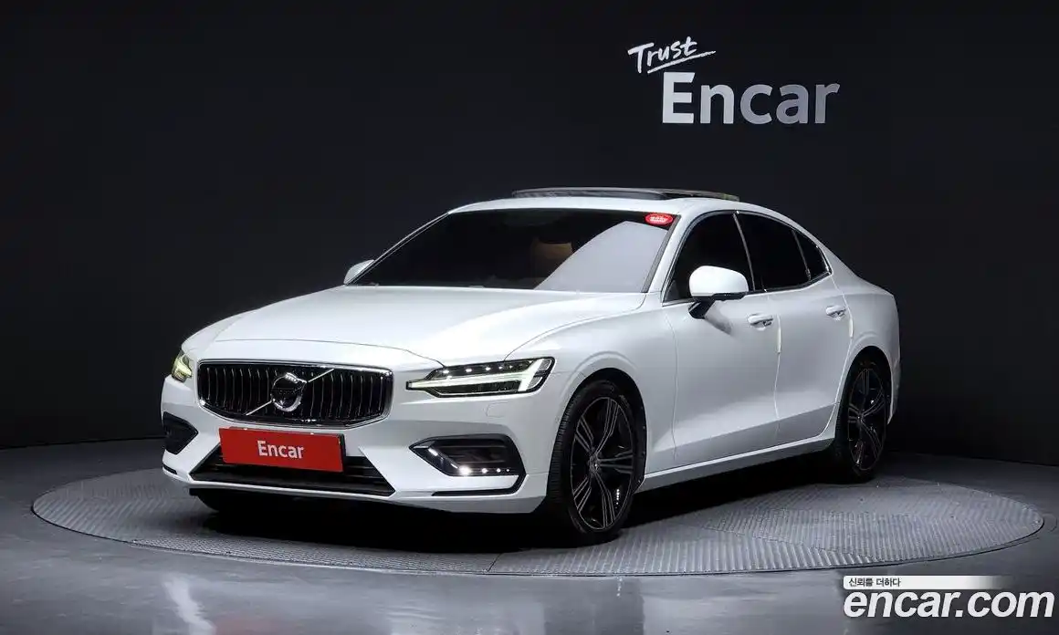 Volvo S60 2020 2.0 Автомат в Москве № 429911, фото 1