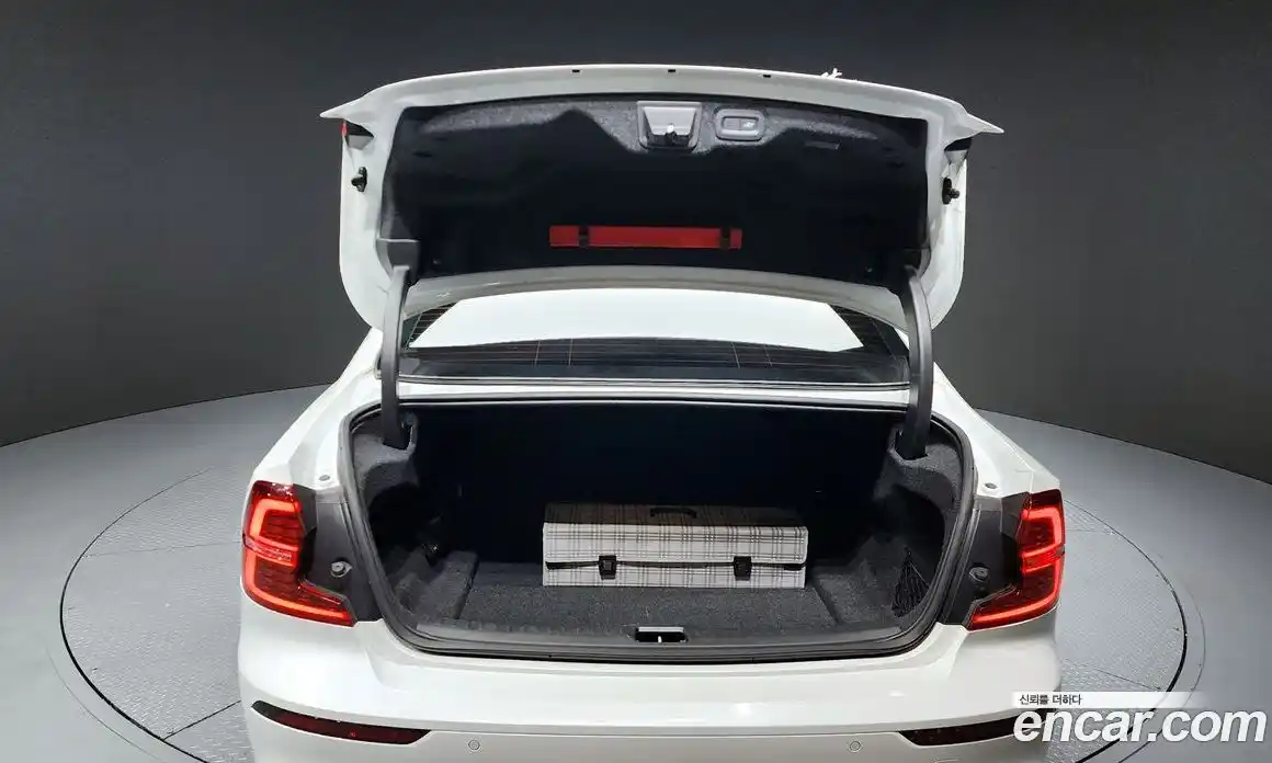 Volvo S60 2020 2.0 Автомат в Москве № 429911, фото 20