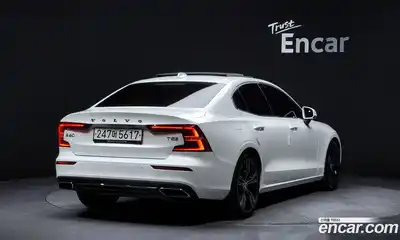 Volvo S60 2020 2.0 Автомат в Москве № 429911, миниатюра 2