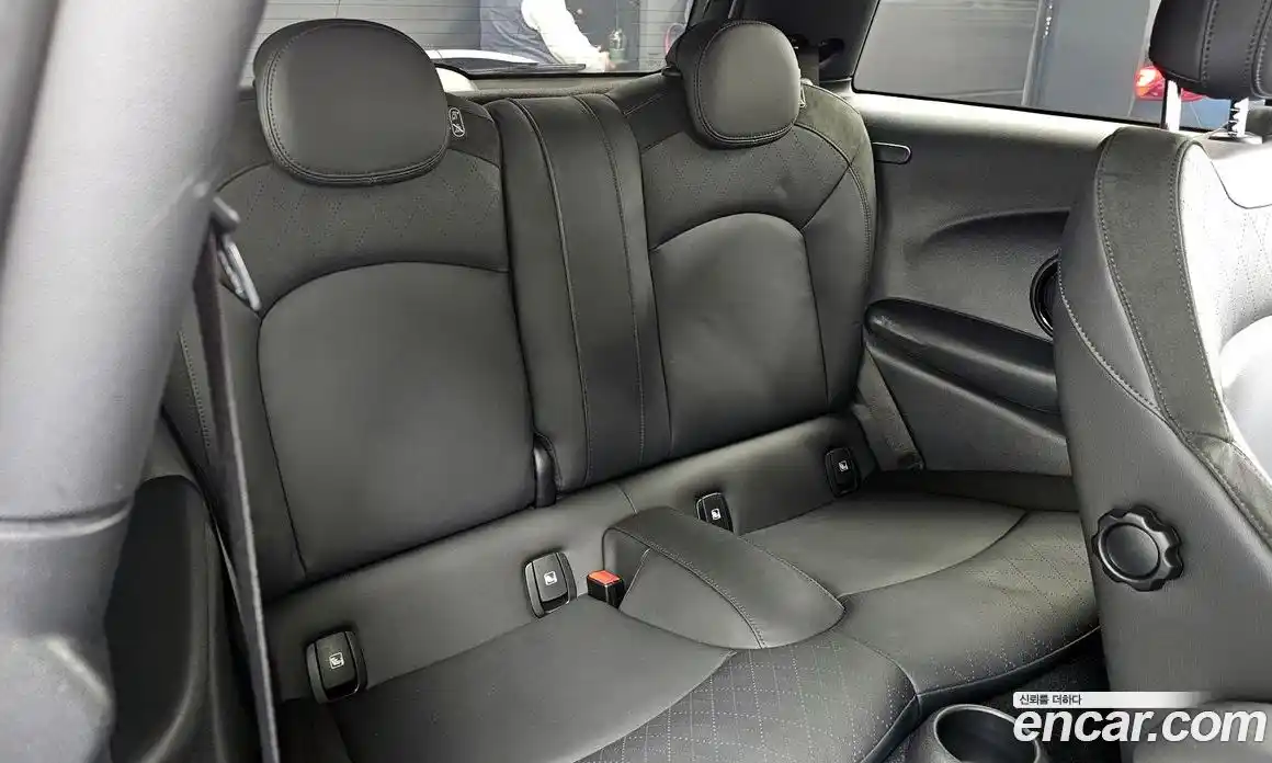 Mini Cooper 2022 Автомат в Москве № 431791, фото 12