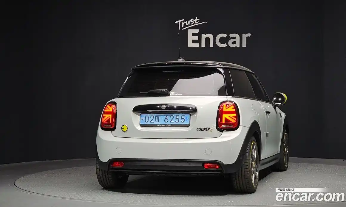 Mini Cooper 2022 Автомат в Москве № 431791, фото 4