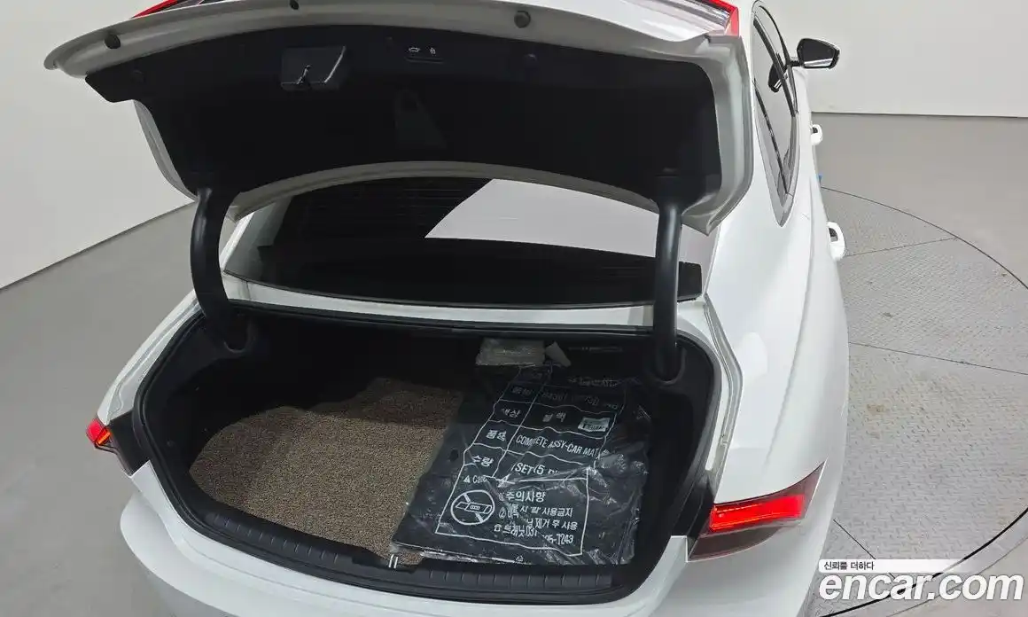 Hyundai Grandeur 2022 2.4 Автомат в Москве № 450414, фото 20