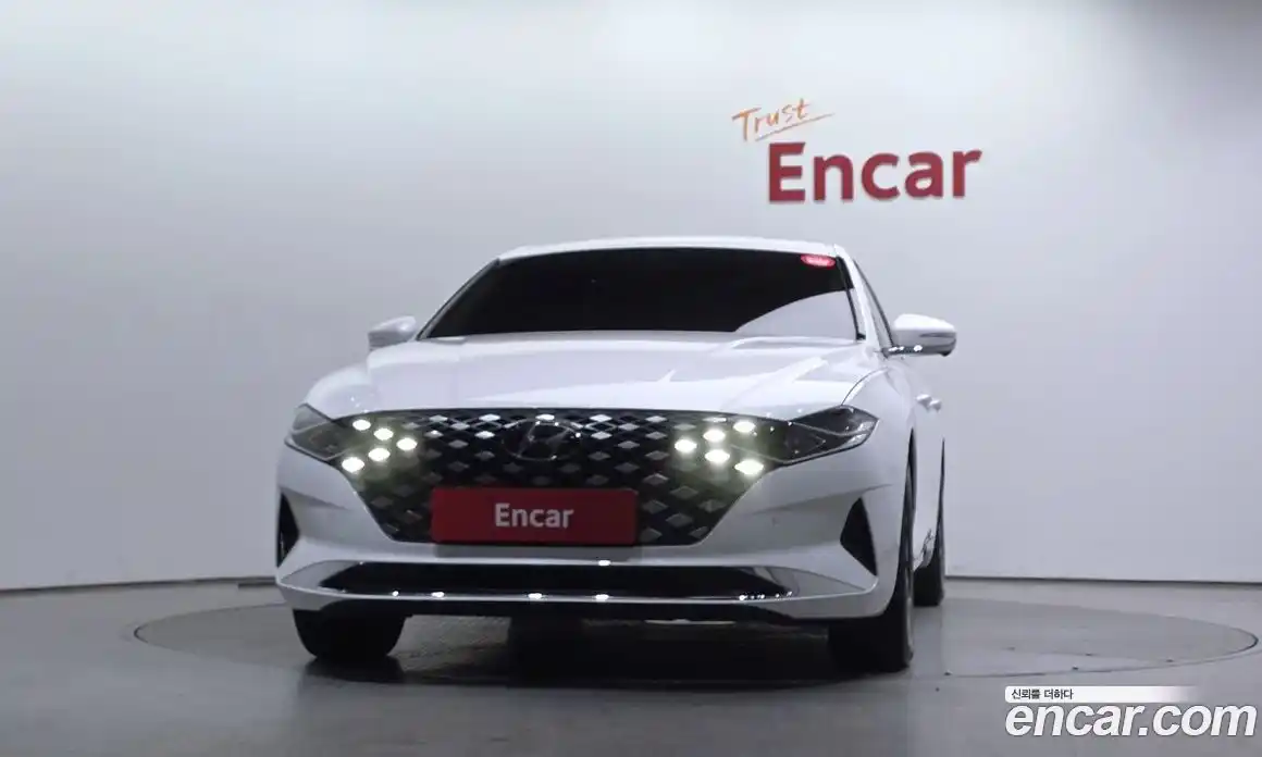 Hyundai Grandeur 2022 2.4 Автомат в Москве № 450414, фото 3