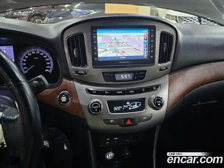 SsangYong Chairman 2015 2.8 Автомат в Москве № 454681, фото 11