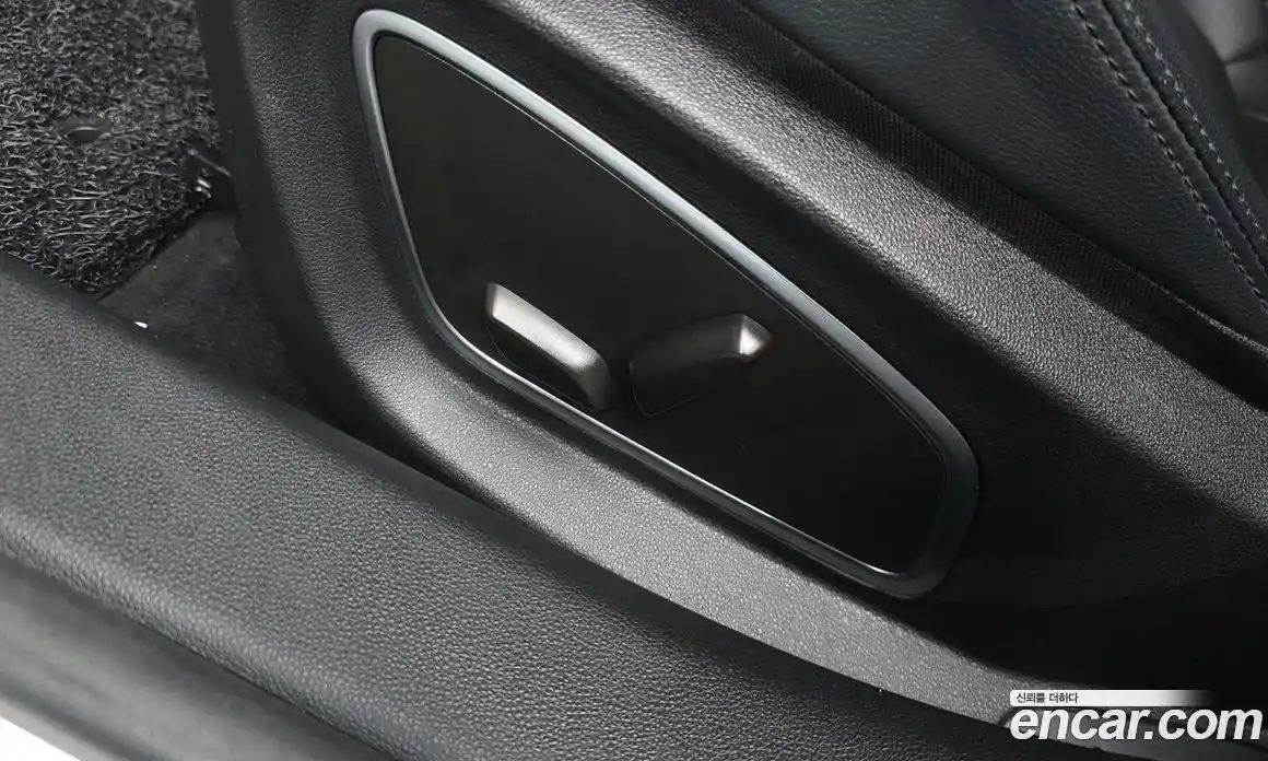 Renault SM6 2017 2.0 Автомат в Москве № 455675, фото 16