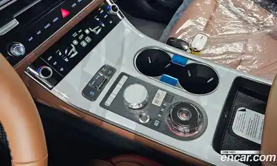 Genesis GV70 2026 2.5 Автомат в Москве № 461983, миниатюра 9