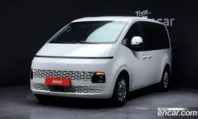 Hyundai Staria, 2025