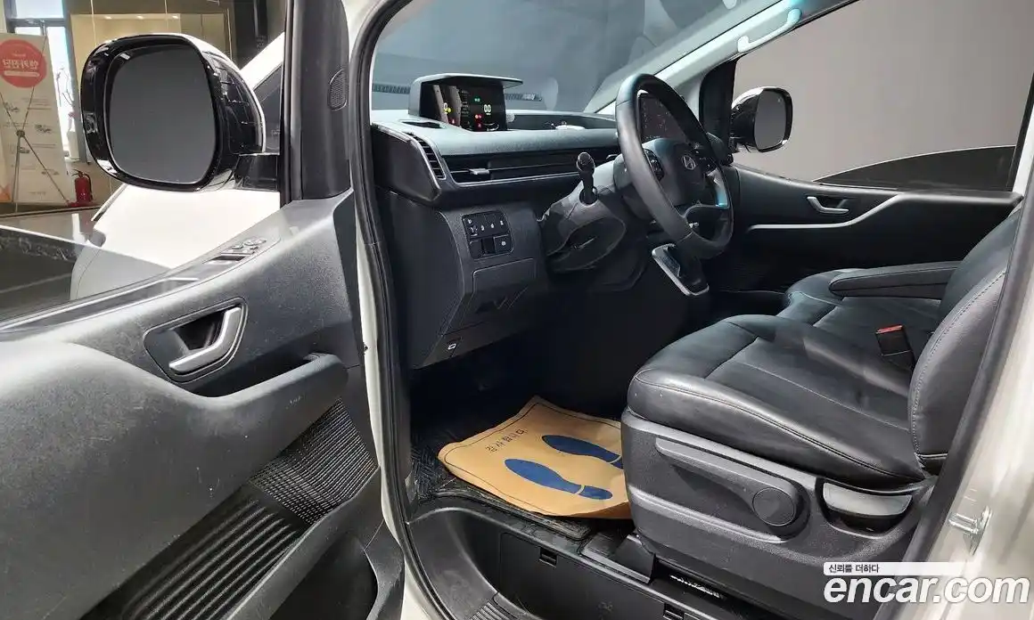 Hyundai Staria 2025 2.2 Автомат в Москве № 46290, фото 15