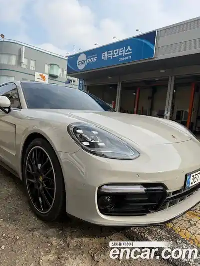 Porsche Panamera, 2018