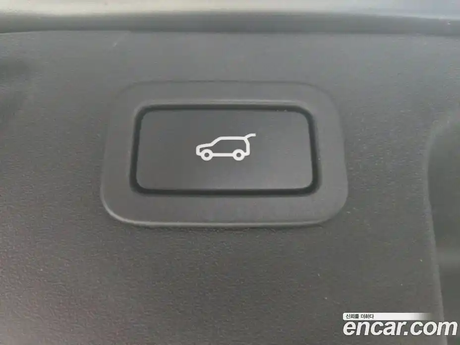 Land Rover Discovery Sport 2016 2.0 Автомат в Москве № 471501, фото 17