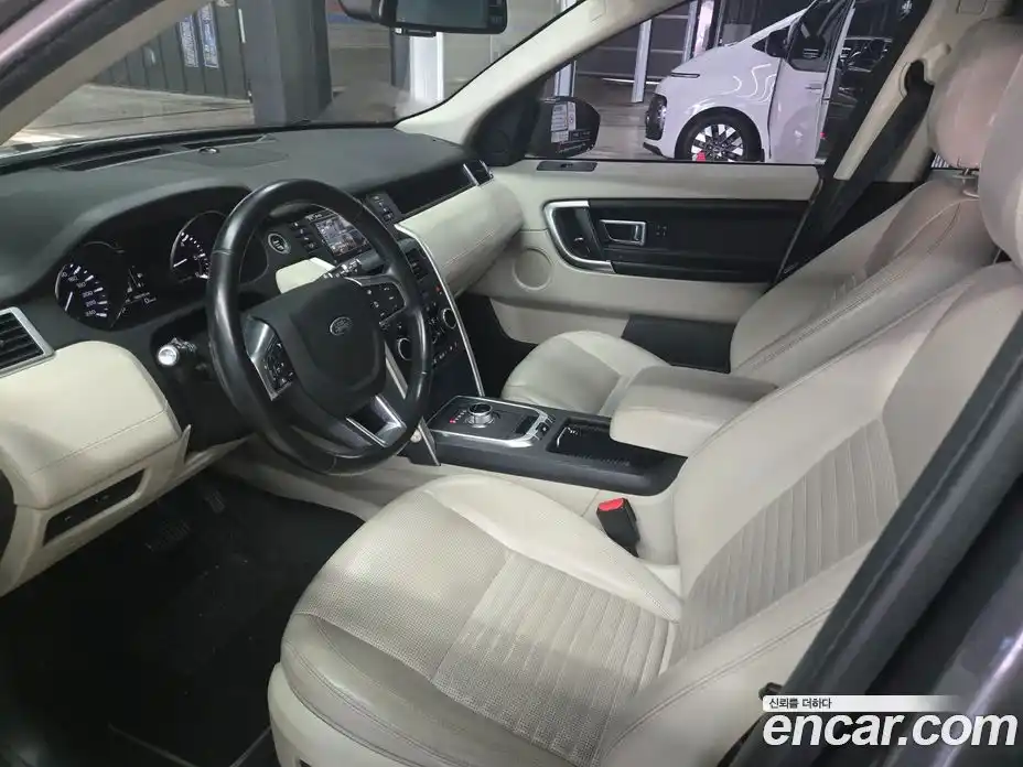 Land Rover Discovery Sport 2016 2.0 Автомат в Москве № 471501, фото 10