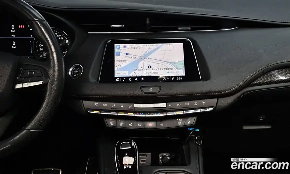 Cadillac XT4 2023 2.0 Автомат в Москве № 474634, фото 16