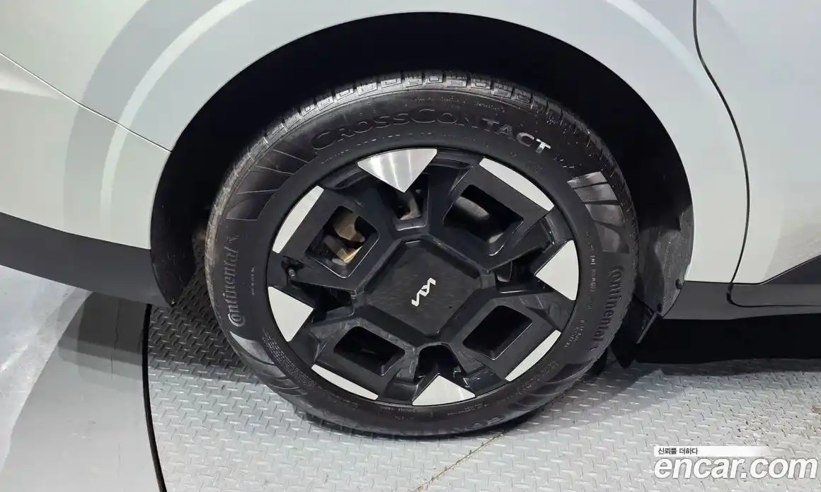 Kia Canival 2024 1.6 Автомат в Москве № 56173, фото 17