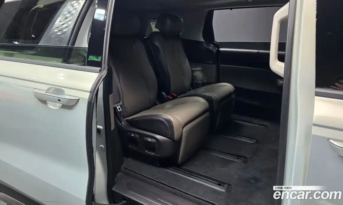 Kia Canival 2024 1.6 Автомат в Москве № 56173, фото 6