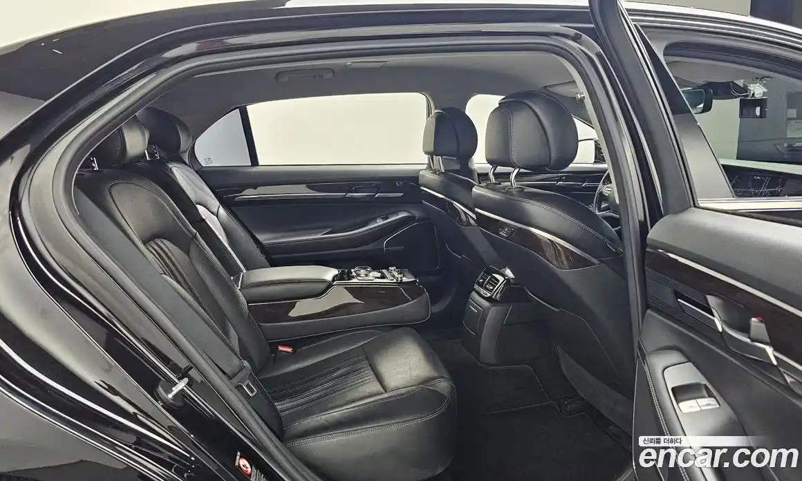 Genesis EQ900 2018 3.8 Автомат в Москве № 57647, фото 16