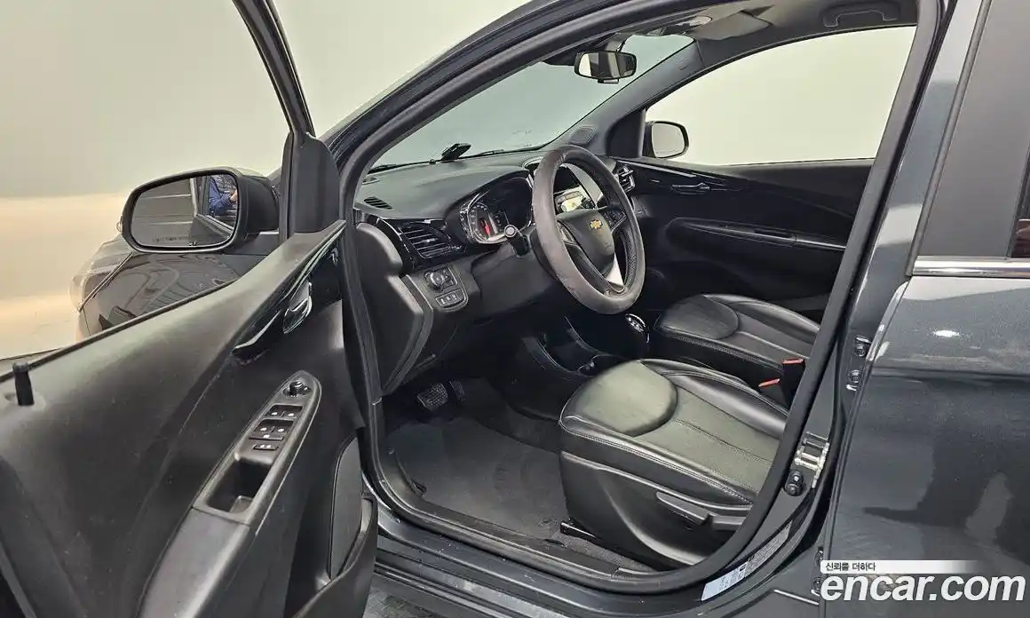 Chevrolet Spark 2018 1.0 Автомат в Москве № 85644, фото 13