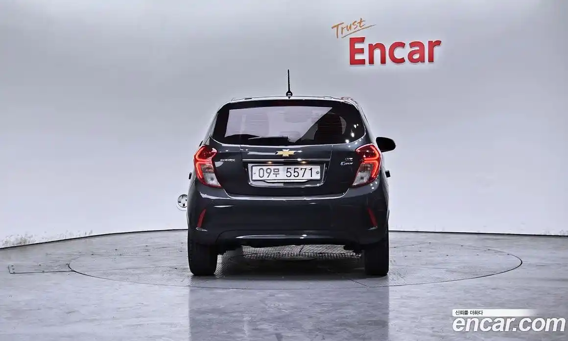 Chevrolet Spark 2018 1.0 Автомат в Москве № 85644, фото 3