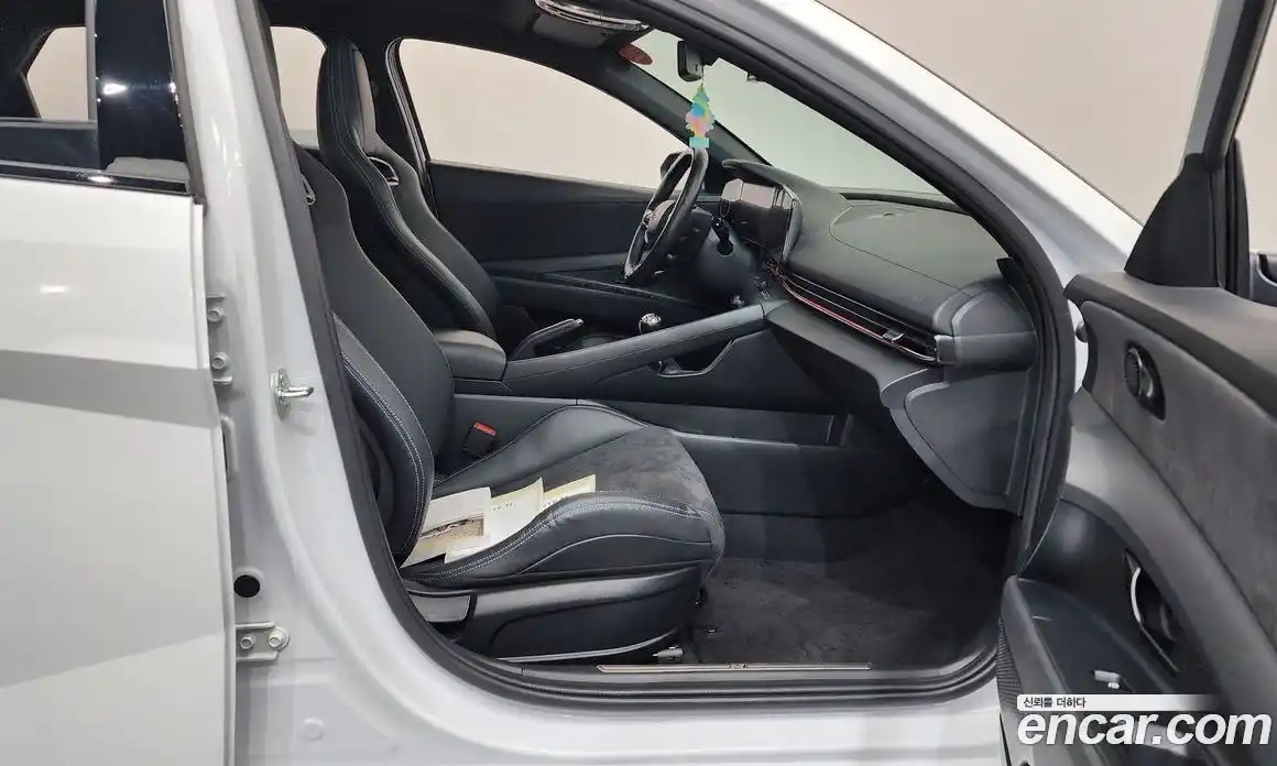 Hyundai Avante 2024 2.0 Механическая в Москве № 8943, фото 13