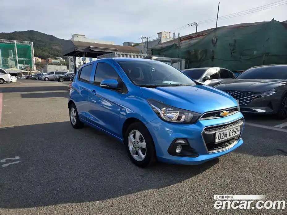 Chevrolet Spark 2016 1.0 Автомат в Москве № 104454, фото 2
