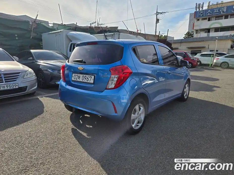 Chevrolet Spark 2016 1.0 Автомат в Москве № 104454, фото 3
