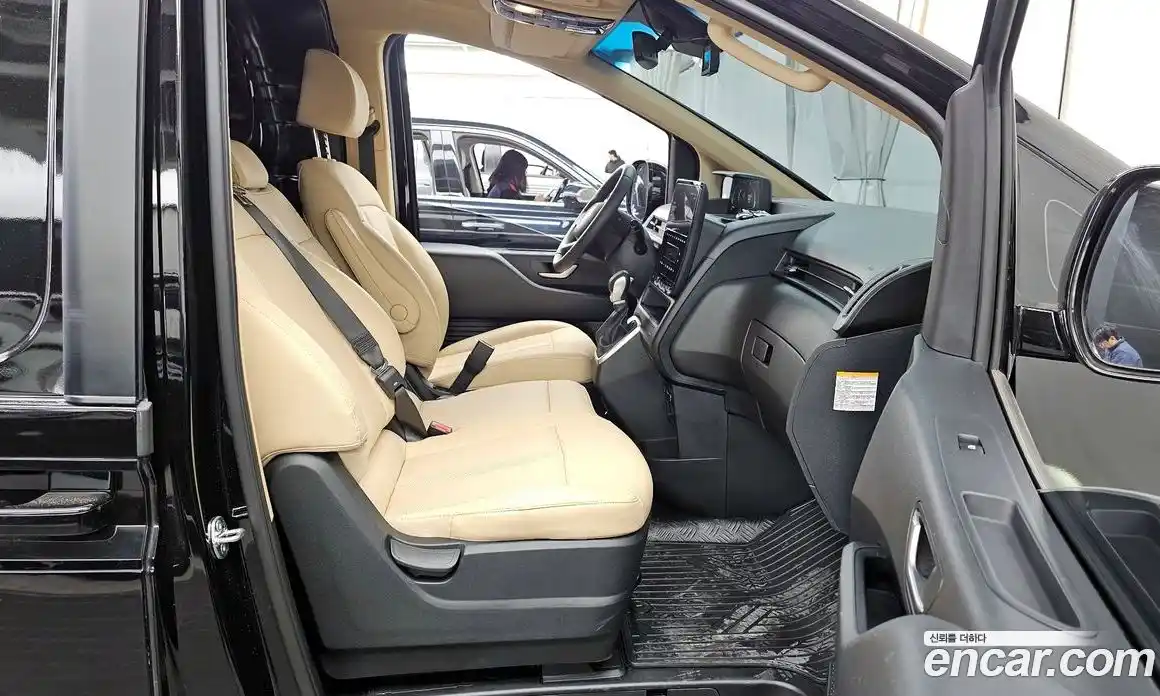 Hyundai Staria 2025 1.6 Автомат в Москве № 107738, фото 17