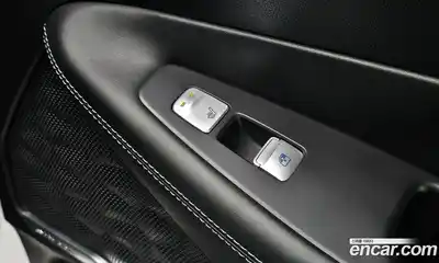 Hyundai Santa Fe 2023 1.6 Автомат в Москве № 110293, миниатюра 11