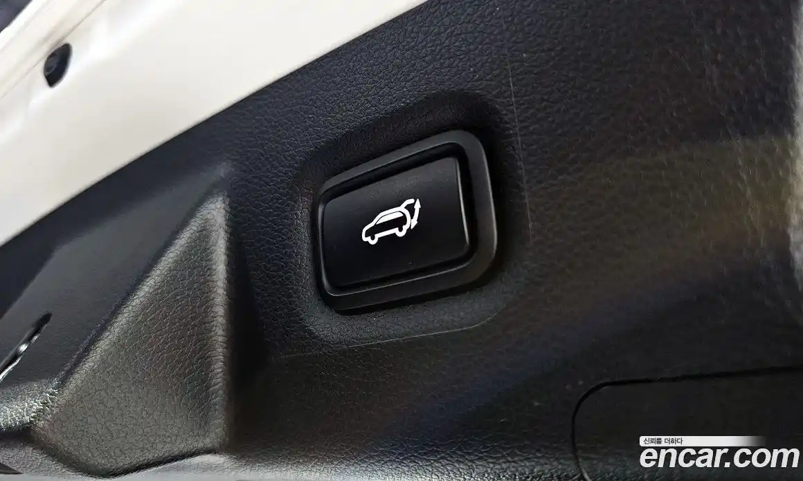 Hyundai Santa Fe 2023 1.6 Автомат в Москве № 110293, фото 18