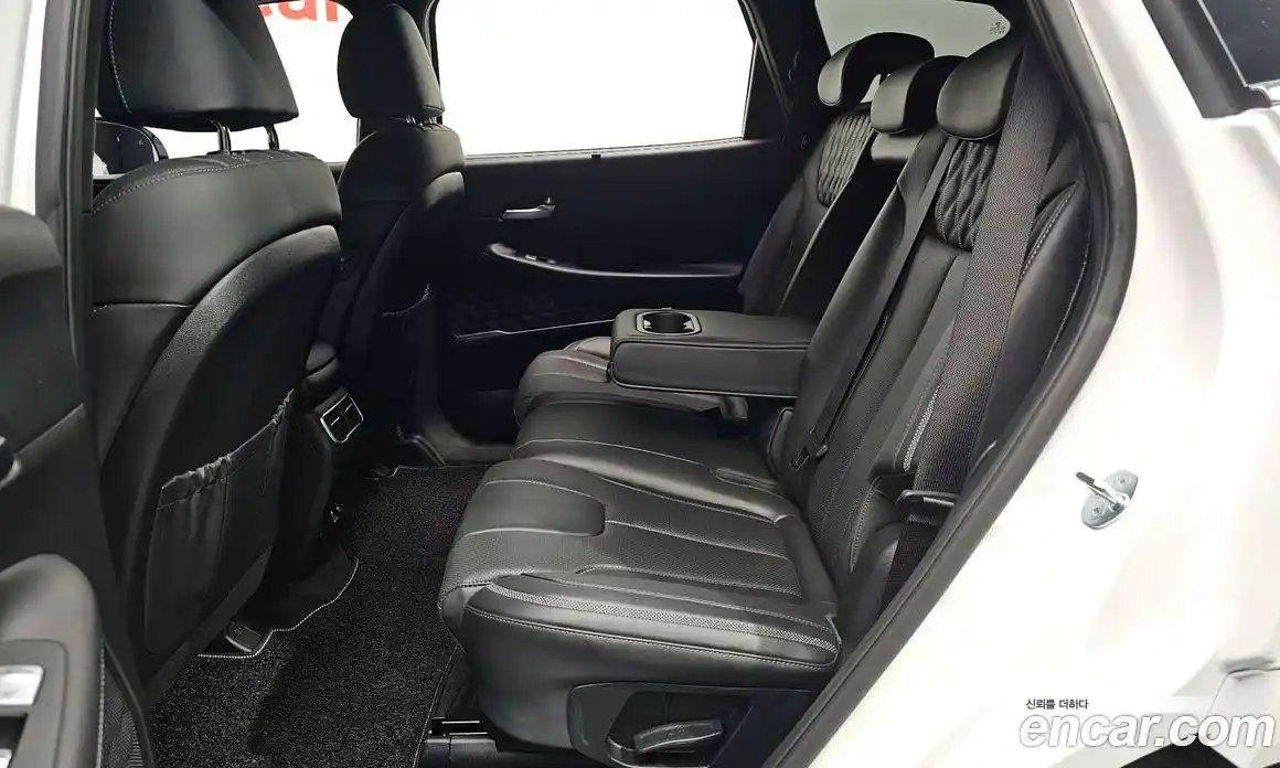 Hyundai Santa Fe 2023 1.6 Автомат в Москве № 110293, фото 7