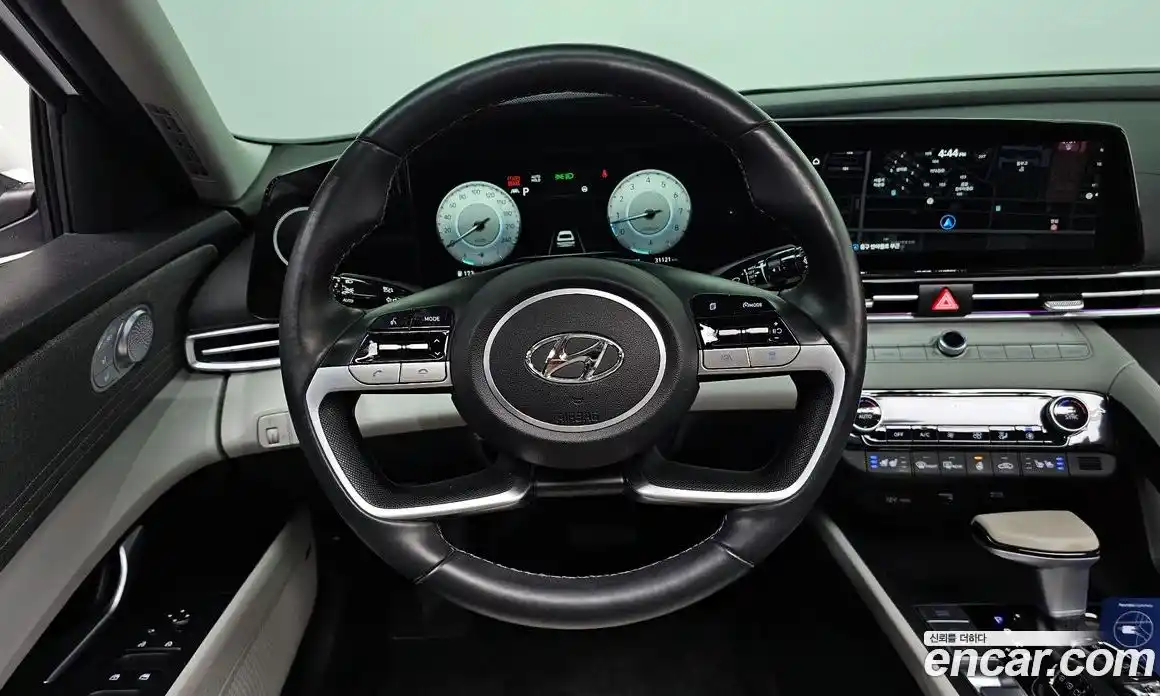 Hyundai Avante 2023 1.6 Автомат в Москве № 110723, фото 13