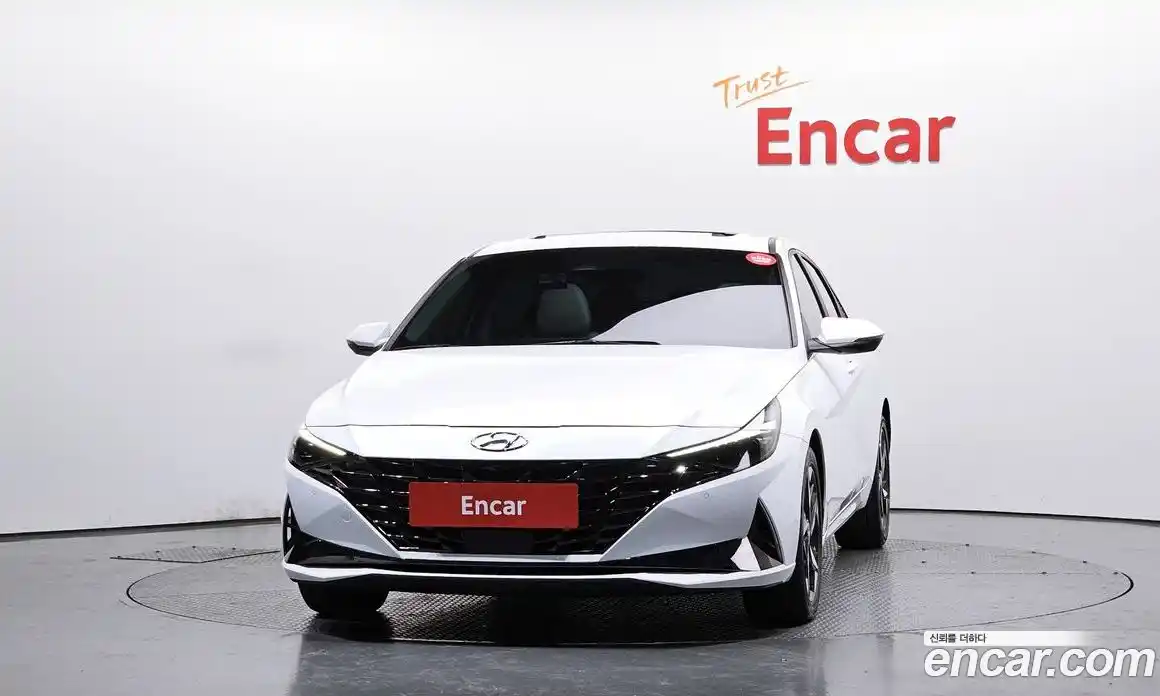 Hyundai Avante 2023 1.6 Автомат в Москве № 110723, фото 3