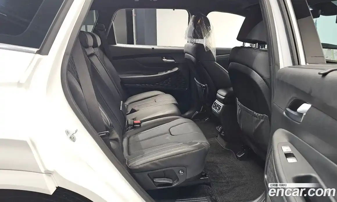 Hyundai Santa Fe 2022 1.6 Автомат в Москве № 110769, фото 7