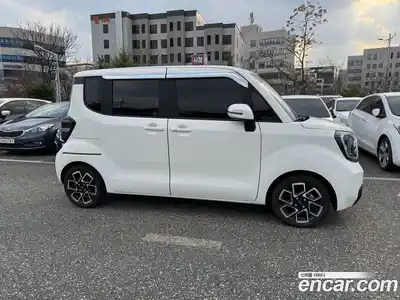 Kia Ray 2023 1.0 Автомат в Москве № 121324, миниатюра 2