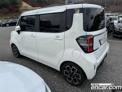 Kia Ray 2023 1.0 Автомат в Москве № 121324, миниатюра 5