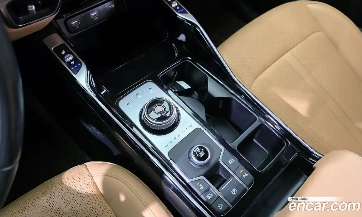 Kia Sorento 2022 1.6 Автомат в Москве № 123591, фото 3