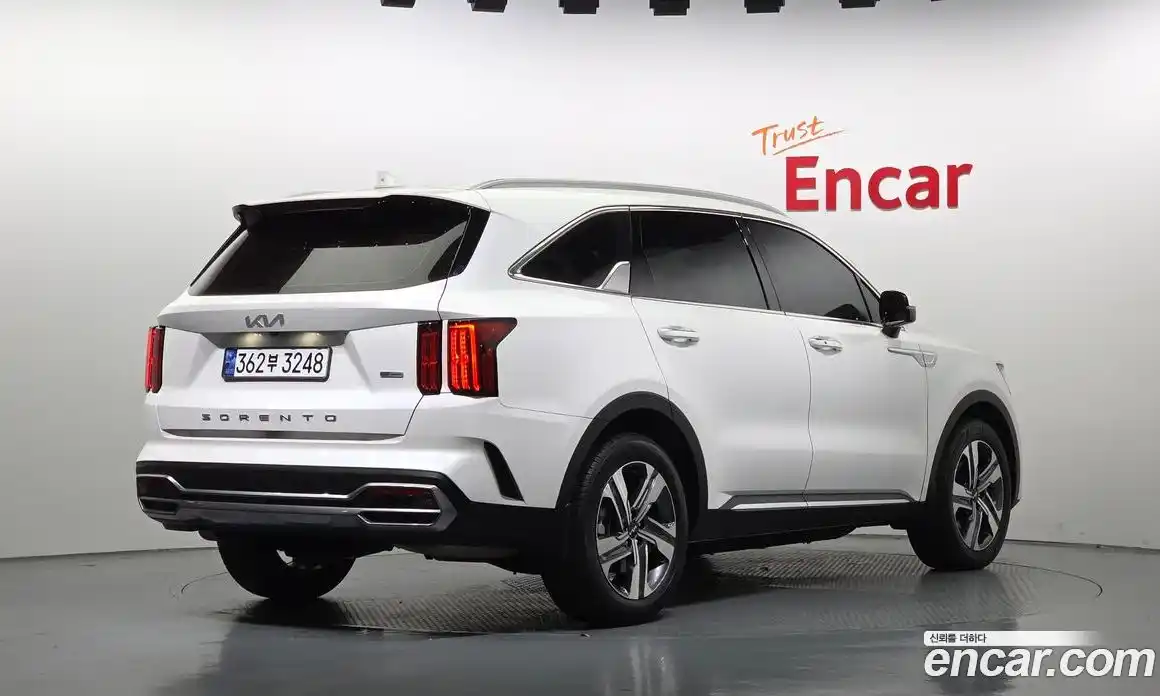 Kia Sorento 2022 1.6 Автомат в Москве № 123591, фото 4