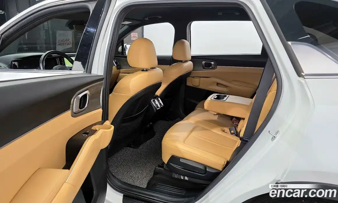 Kia Sorento 2022 1.6 Автомат в Москве № 123591, фото 7