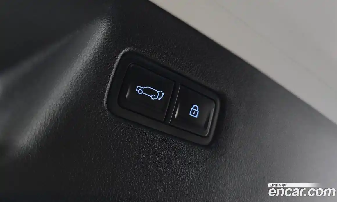 Hyundai Santa Fe 2024 1.6 Автомат в Москве № 124733, фото 19