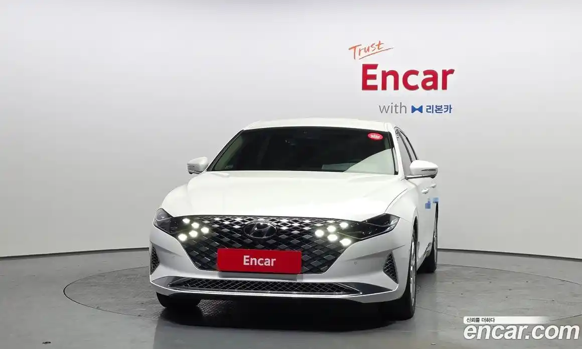 Hyundai Grandeur 2022 2.4 Автомат в Москве № 126187, фото 1