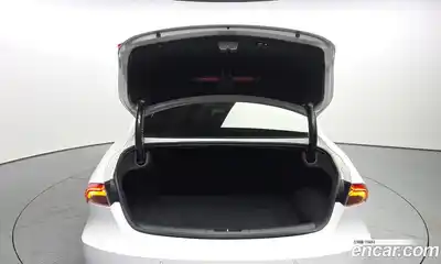 Hyundai Grandeur 2022 2.4 Автомат в Москве № 126187, миниатюра 10