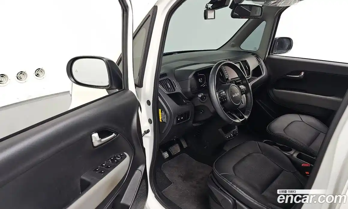 Kia Ray 2024 1.0 Автомат в Москве № 128139, фото 2