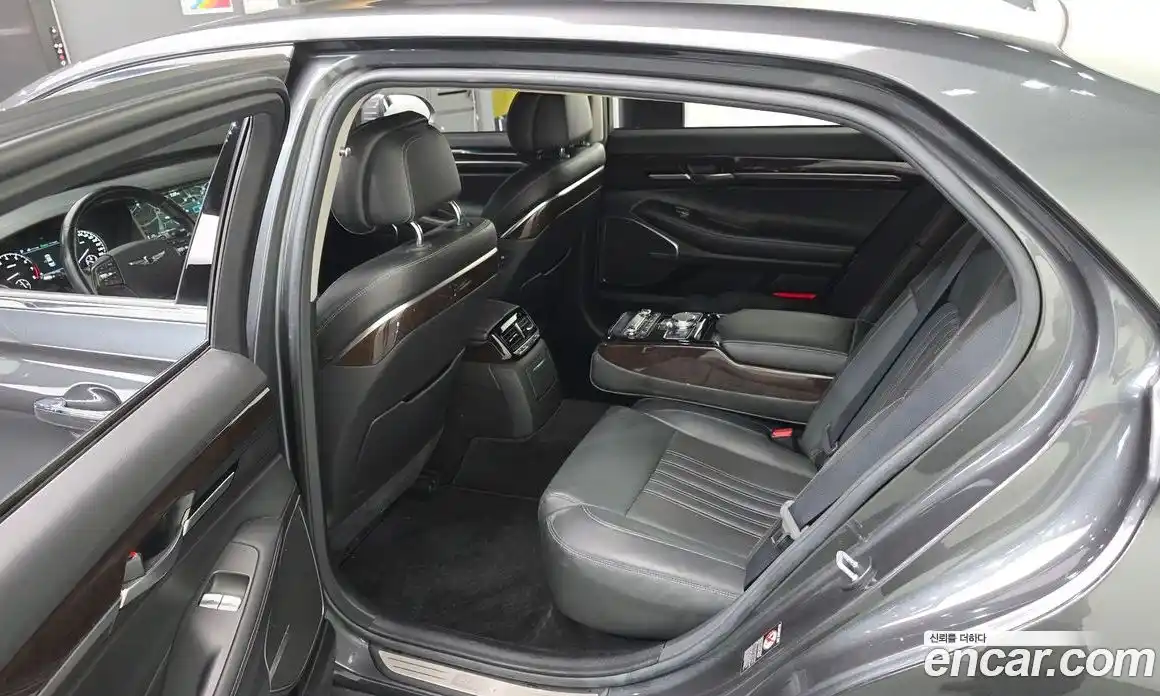 Genesis EQ900 2018 3.8 Автомат в Москве № 129427, фото 18