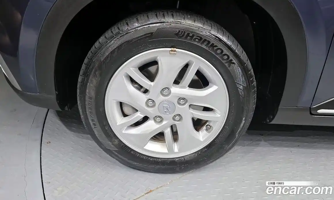 Hyundai Venue 2020 1.6 Автомат в Москве № 131014, фото 3